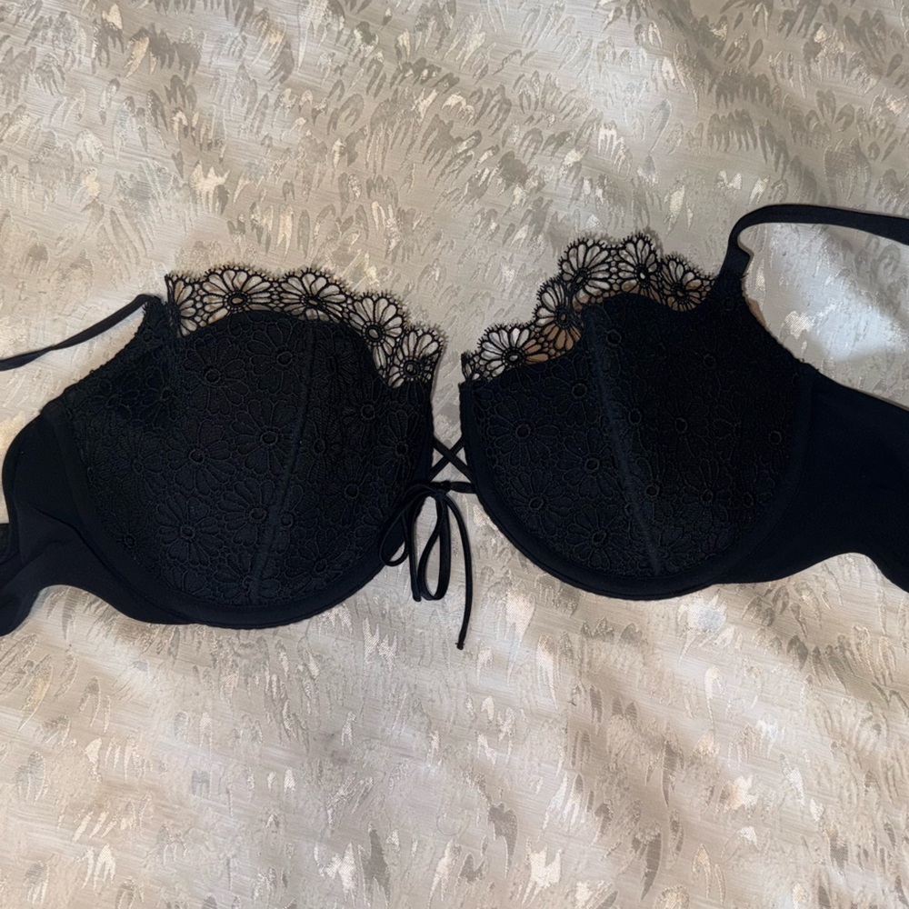 Victoria's Secret Black Floral Lace Bra